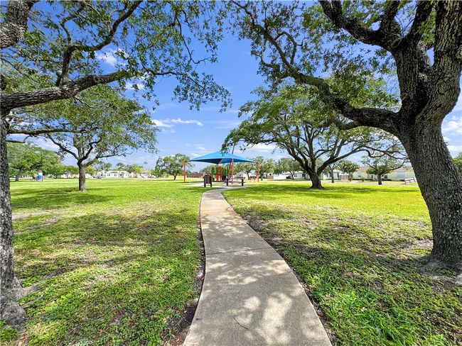 1205 Brentwood Dr, House other with 3 bedrooms, 2 bathrooms and null parking in Corpus Christi TX | Image 15