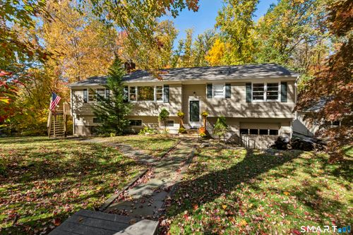 33 Partridge Dr, Ridgefield, CT, 06877-1809 | Card Image