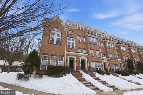 9826 Pickens Pl, MANASSAS PARK, VA, 20111-7001 | Card Image