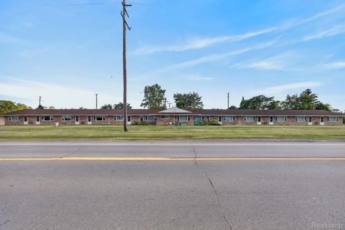 2-12523 Pennsylvania Rd, Riverview, MI, 48193-4213 | Card Image