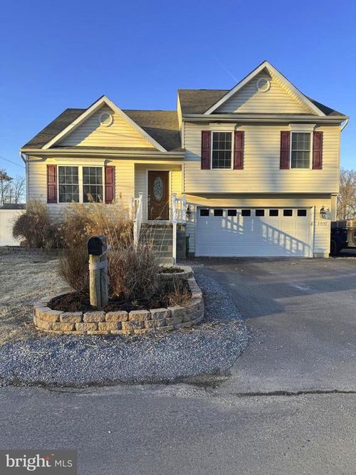 109 Price Rd, CHESTER, MD, 21619-2785 | Card Image