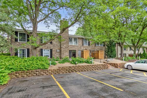 apt-4-4424 Cedar Lake Rd S, Saint Louis Park, MN, 55416-3745 | Card Image