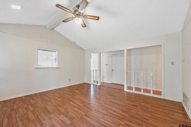 404 E Acker Tap, House other with 3 bedrooms, 2 bathrooms and null parking in Whitehouse TX | Image 4