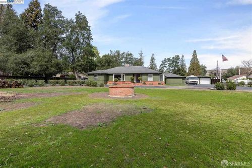 1690 Newell Ave, Walnut Creek, CA, 94595-1430 | Card Image