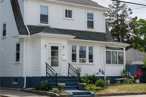 146 Garden St, Cranston, RI, 02910-2813 | Card Image