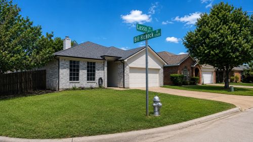 3601 Lasso Rd, Roanoke, TX, 76262-5892 | Card Image