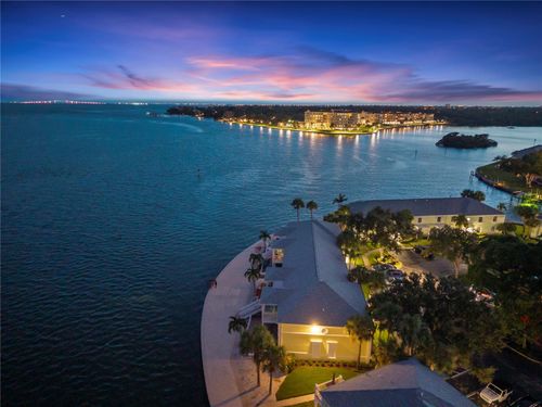 apt-c-5260 Coquina Key Dr Se, ST PETERSBURG, FL, 33705-6335 | Card Image