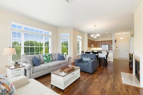 98-295 Salem St, Woburn, MA, 01801-2069 | Card Image