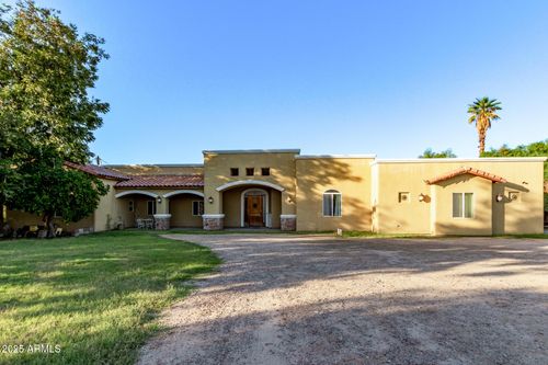 216 W Fremont Rd, Phoenix, AZ, 85041-6828 | Card Image