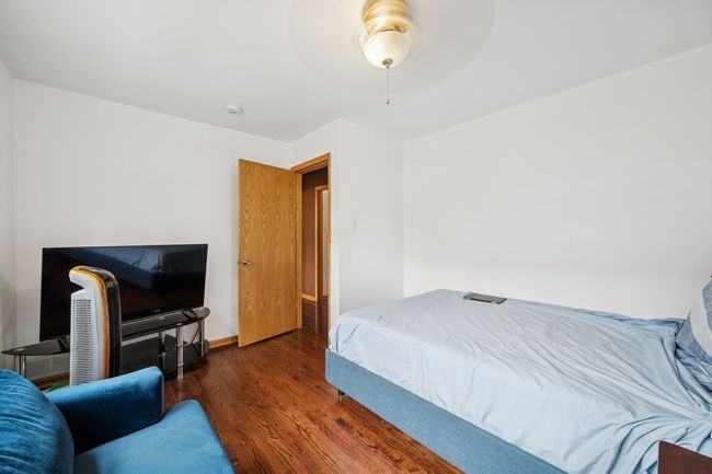 15320 Evers St, House other with 3 bedrooms, 2 bathrooms and 2 parking in Dolton IL | Image 7