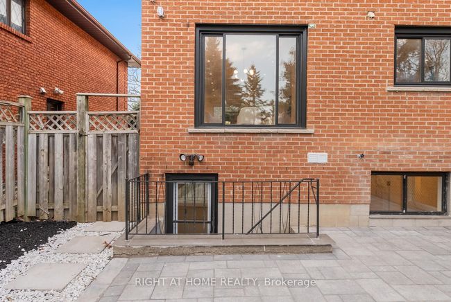 93 Pemberton Rd, House other with 6 bedrooms, 5 bathrooms and 6 parking in Richmond Hill ON | Image 43