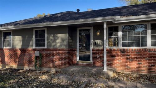 106 Helen St, Excelsior Springs, MO, 64024-1108 | Card Image