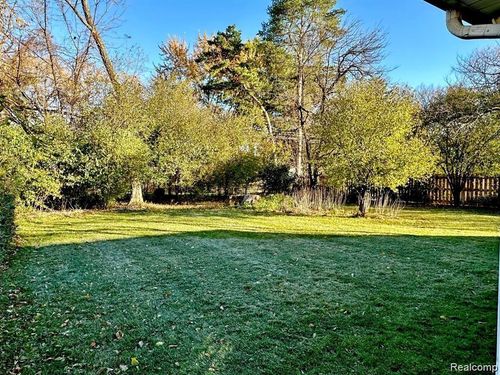 4302 Sheridan Dr, Royal Oak, MI, 48073-6232 | Card Image