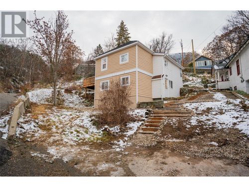 1440A Ravine St, Trail, BC, V1R | Card Image