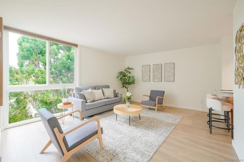 321-3050 Rue Dorleans, San Diego, CA, 92110-5941 | Card Image