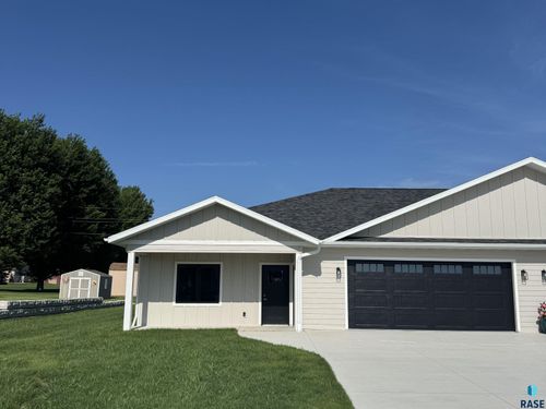 303 Rebecca Ln, Inwood, IA, 51240-7878 | Card Image