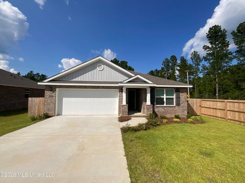 18559 Water Oak Way, Biloxi, MS, 39532-4567 | Card Image