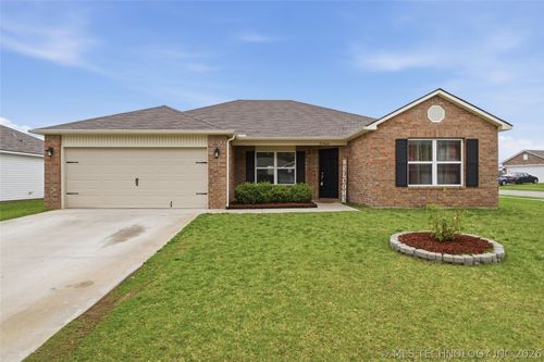 23434 S Donna Lane, Claremore, OK, 74019 | Card Image