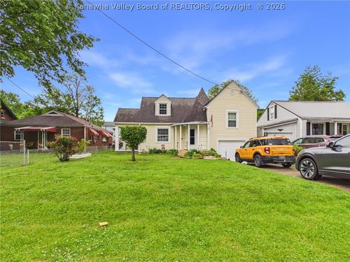 6608 Maccorkle Ave Se, Charleston, WV, 25304-2924 | Card Image