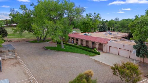 8805 Rio Grande Blvd Nw, Los Ranchos, NM, 87114-1305 | Card Image