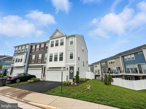 18286 Summit Pointe Dr, TRIANGLE, VA, 22172-1139 | Card Image