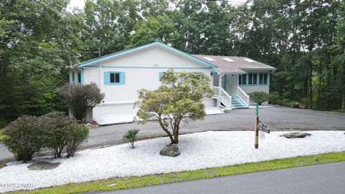 111 Cottonwood Dr, Lords Valley, PA, 18428-4003 | Card Image