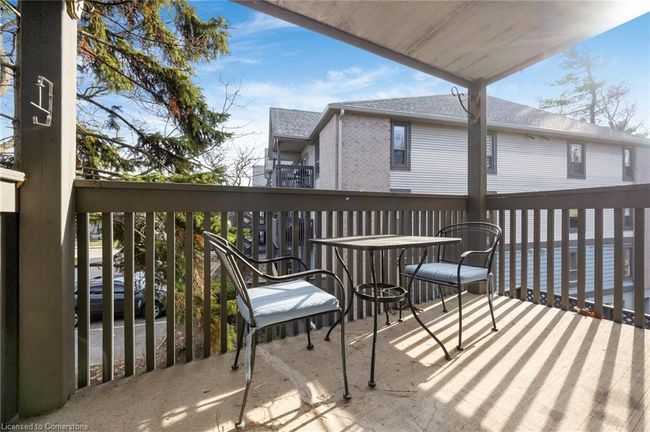 212 - 2030 Cleaver Ave, House attached with 2 bedrooms, 1 bathrooms and 1 parking in Burlington ON | Image 7