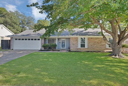5405 Pineridge Dr, Arlington, TX, 76016-2854 | Card Image