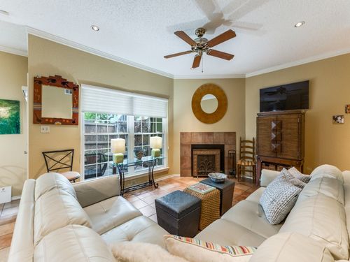 401-7151 Gaston Ave, Dallas, TX, 75214-4148 | Card Image