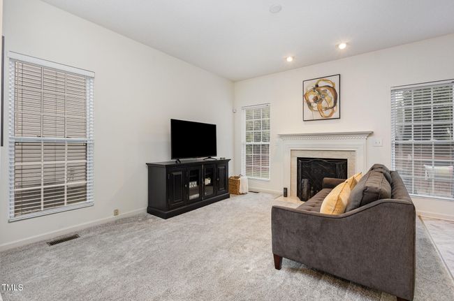 Family Room | Image 10