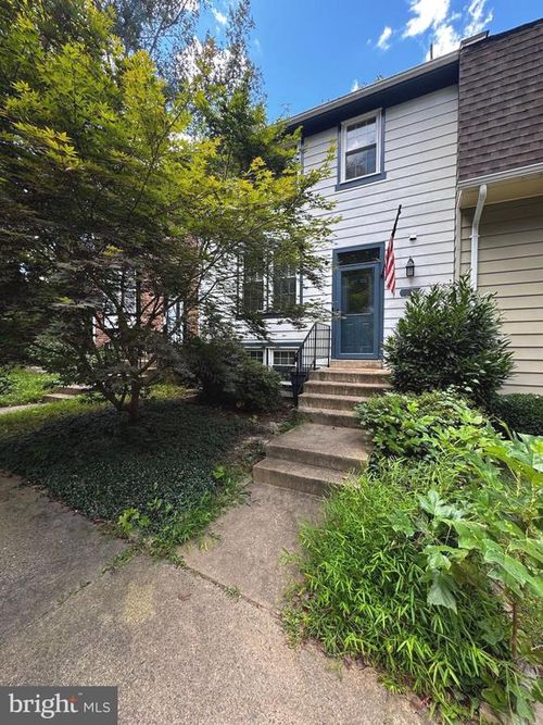 5718 Wood Mouse Ct, BURKE, VA, 22015-2736 | Card Image