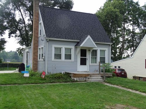 110 Berry St, Jackson, MI, 49203-5155 | Card Image