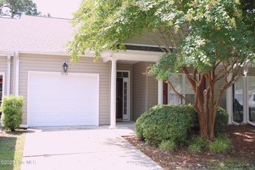 4256 Anderson Dr Se, Southport, NC, 28461-7418 | Card Image