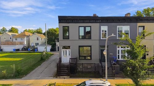 2739 W Maypole Ave, Chicago, IL, 60612-2019 | Card Image