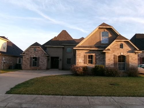 507 Falling Water Cir, Bossier City, LA, 71112-4795 | Card Image