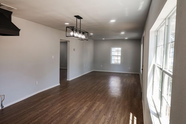 112 Sw 8 Th St, House other with 2 bedrooms, 1 bathrooms and null parking in Plainview TX | Image 6