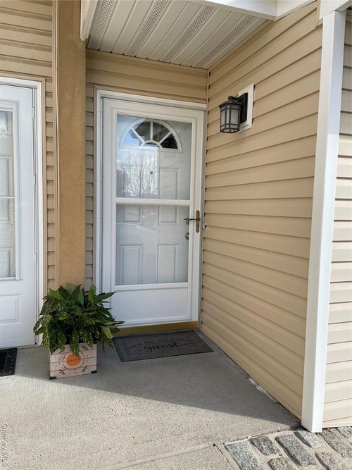 apt-504-2355 Pershing Blvd, Baldwin, NY, 11510-3059 | Card Image