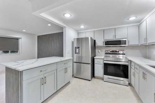 527 Brittany K, Delray Beach, FL, 33446 | Card Image