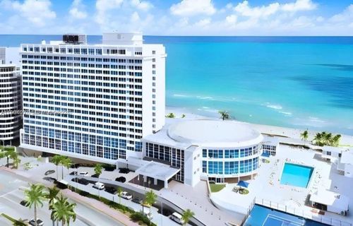 617-5445 Collins Ave, Miami Beach, FL, 33140-2568 | Card Image