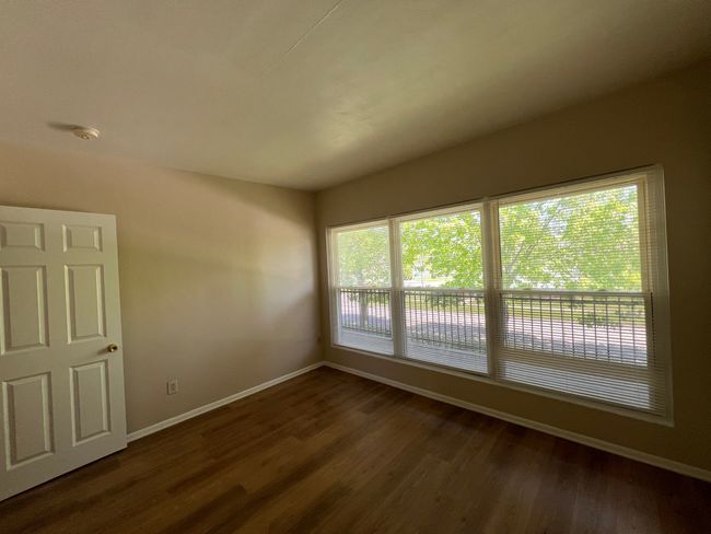 APT-2S - 2900 Elizabeth Ave, Condo with 2 bedrooms, 1 bathrooms and 1 parking in Zion IL | Image 7