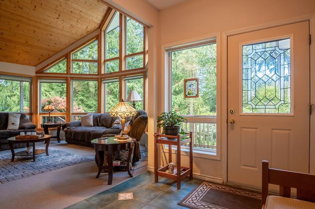 1154 Flume Road, House other with 3 bedrooms, 2 bathrooms and 8 parking in Roberts Creek BC | Image 3