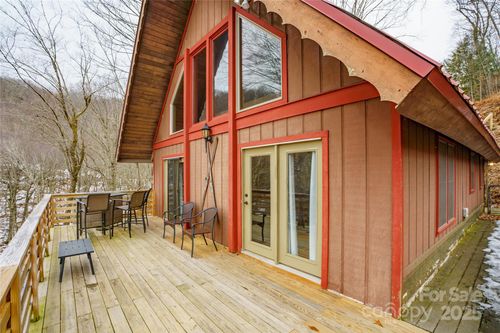 672 Chestnut Ln, Mars Hill, NC, 28754-4518 | Card Image