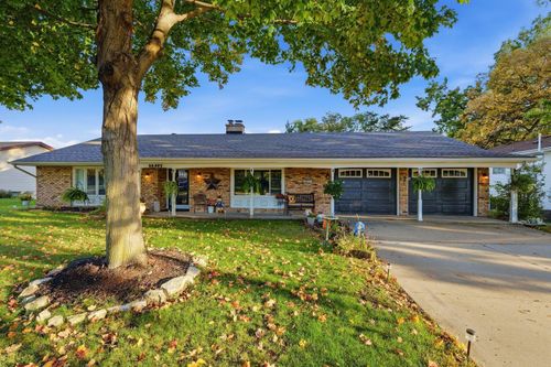 16497 Franklin Trl Se, Prior Lake, MN, 55372-2912 | Card Image
