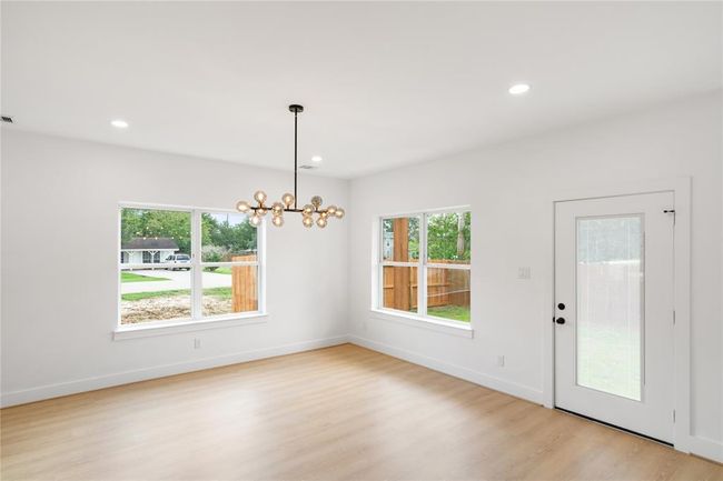 So many ways to place your furniture! | Image 15