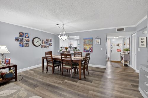 102-11135 Green Lake Dr, Boynton Beach, FL, 33437-1464 | Card Image