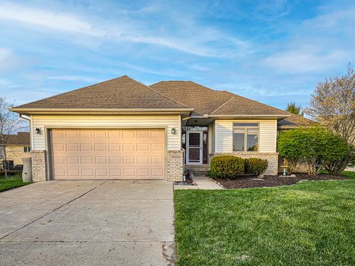 3654 Carrington Dr, Dexter, MI, 48130-1013 | Card Image