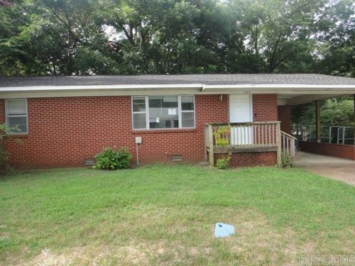 1009 W Pleasure Avenue, Searcy, AR, 72143 | Card Image