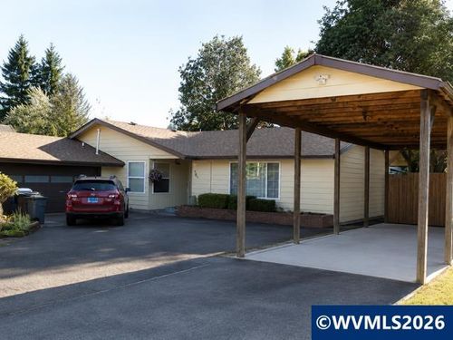 1091 Se 3rd Ave, Mill City, OR, 97360-2614 | Card Image