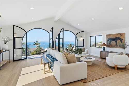 406 Via Mesa Grande, Redondo Beach, CA, 90277-6642 | Card Image