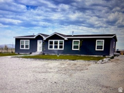 23711 W 12500 S, Malad City, ID, 83252 | Card Image
